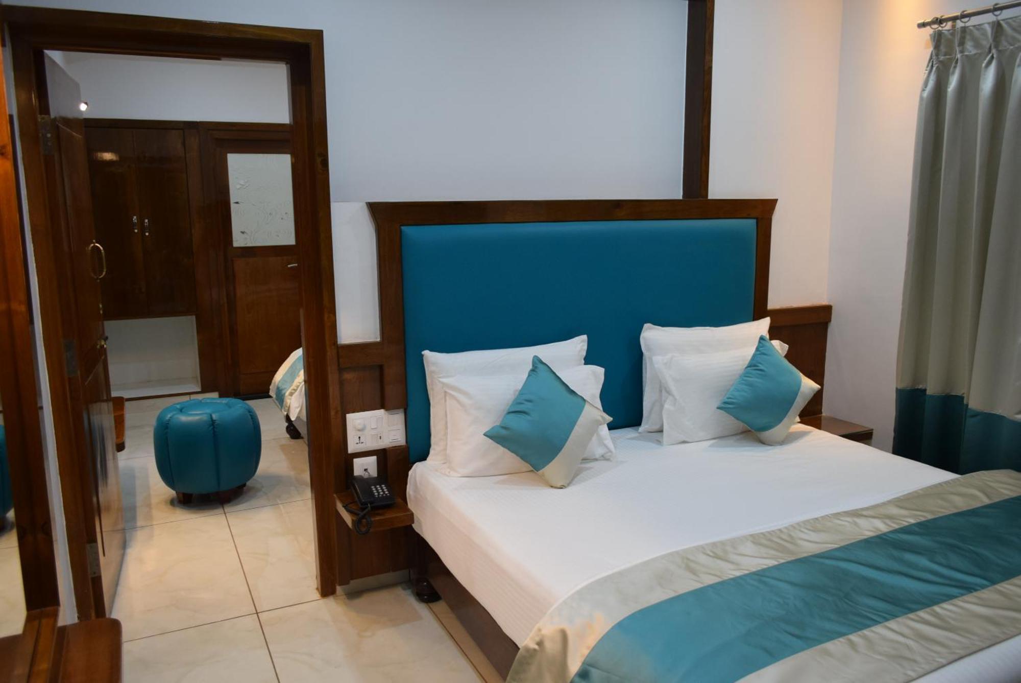 Hotel Lok Sagar מייזור מראה חיצוני תמונה