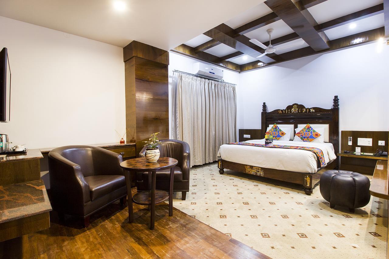Hotel Lok Sagar מייזור מראה חיצוני תמונה