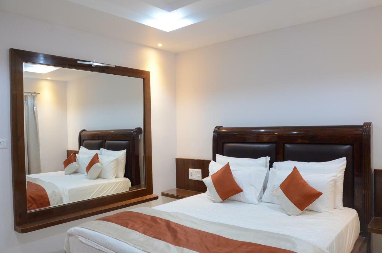 Hotel Lok Sagar מייזור מראה חיצוני תמונה
